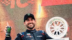 Julián Santero festejó en Viedma. Julián Santero festejó en Viedma.