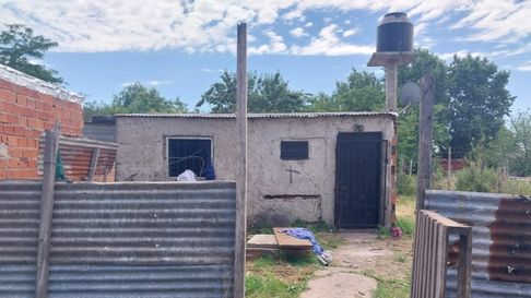 dos mujeres, baleadas tras una usurpacion en los hornos dos mujeres, baleadas tras una usurpacion en los hornos