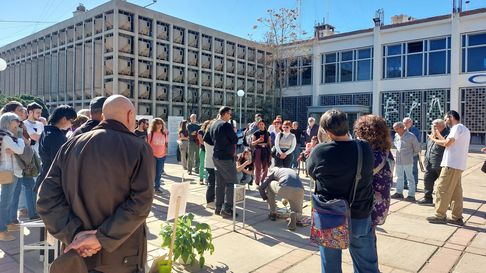 El Espacio para la Memoria ex-D2 en Mendoza celebra sus 10 años con música, libros y homenajes a las víctimas de la dictadura. El Espacio para la Memoria ex-D2 en Mendoza celebra sus 10 años con música, libros y homenajes a las víctimas de la dictadura.