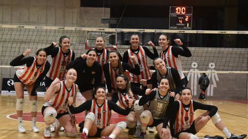 En vóley femenino: Estudiantes venció 3-1 a River ebn el Polideportivo del Estadio UNO En vóley femenino: Estudiantes venció 3-1 a River ebn el Polideportivo del Estadio UNO