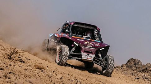El prototipo que navega Bruno Jacomy en el Rally Dakar. El prototipo que navega Bruno Jacomy en el Rally Dakar.