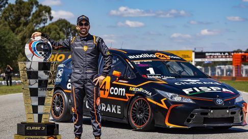 Julián Santero ya es campeón y podrá festejar con los fanáticos mendocinos. Julián Santero ya es campeón y podrá festejar con los fanáticos mendocinos.