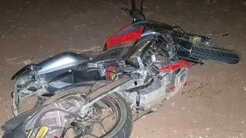 hizo wheelie y atropello a dos ninas en los hornos hizo wheelie y atropello a dos ninas en los hornos