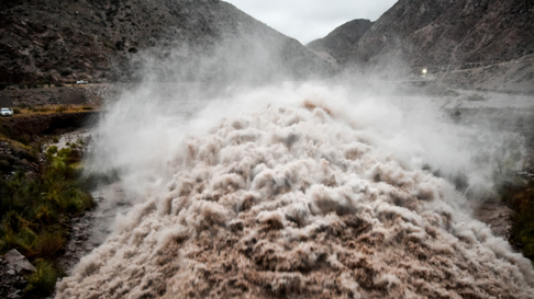 Por la tormenta de Santa Rosa se reprogramaron eventos en Mendoza y se suspendió la maniobra de apertura del dique Potrerillos. Por la tormenta de Santa Rosa se reprogramaron eventos en Mendoza y se suspendió la maniobra de apertura del dique Potrerillos.