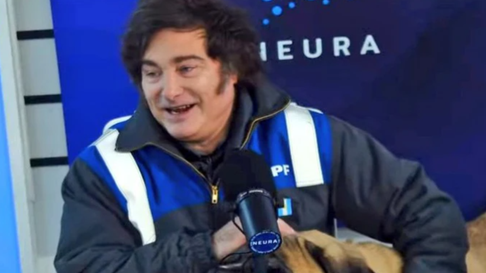 Javier Milei popularizó el mameluco de YPF. Javier Milei popularizó el mameluco de YPF.