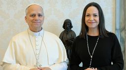 El papa León XIV recibió el lunes a la líder opositora venezolana y premio Nobel de la Paz María Corina Machado.