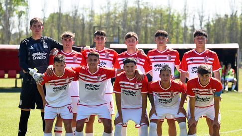 Estudiantes no pudo doblegar a Colón y sigue sin poder escalar Estudiantes no pudo doblegar a Colón y sigue sin poder escalar