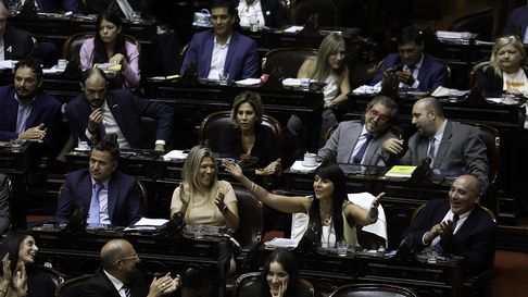 media sancion: diputados aprobo el proyecto de ficha limpia tras un debate muy caliente media sancion: diputados aprobo el proyecto de ficha limpia tras un debate muy caliente
