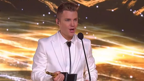 Santiago del Moro se quedó con el Oro en los Martín Fierro Santiago del Moro se quedó con el Oro en los Martín Fierro