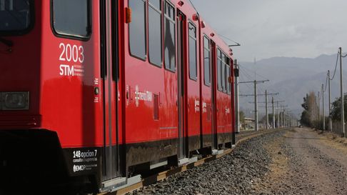 El Metrotranvía vio afectado el servicio por el diluvio. El Metrotranvía vio afectado el servicio por el diluvio.