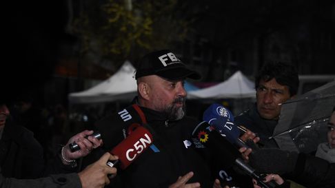 los vecinos del edificio incendiado en la plata volverian esta noche a sus casas los vecinos del edificio incendiado en la plata volverian esta noche a sus casas