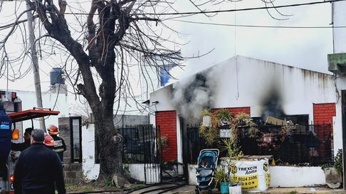 impactante incendio en ensenada con tres menores dentro impactante incendio en ensenada con tres menores dentro