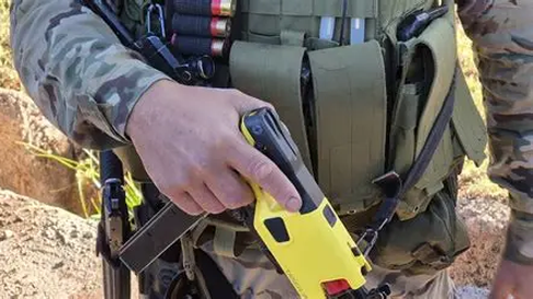 En Mendoza se compraron este año unas 130 pistolas taser. En Mendoza se compraron este año unas 130 pistolas taser.