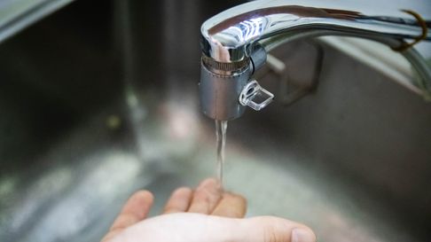 Corte de agua en Carrodilla: este martes 5 de agosto habrá interrupción del servicio por obras entre las 9 y las 17 h. Corte de agua en Carrodilla: este martes 5 de agosto habrá interrupción del servicio por obras entre las 9 y las 17 h.