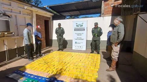 Siete imputados por el traslado de 334 kilos de cocaína enfrentan un juicio oral que se reanudará en febrero. Siete imputados por el traslado de 334 kilos de cocaína enfrentan un juicio oral que se reanudará en febrero.