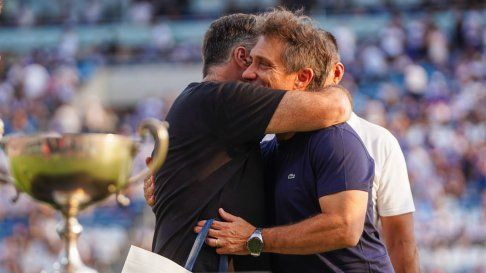Guillermo Barros Schelotto volvió a pisar la cancha de Gimnasia Guillermo Barros Schelotto volvió a pisar la cancha de Gimnasia