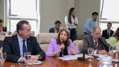 Gabriel Fidel junto a Esther Sánchez. Gabriel Fidel junto a Esther Sánchez.