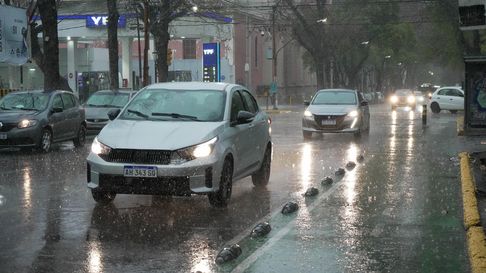 Mendoza continúa bajo alerta por tormentas. Mendoza continúa bajo alerta por tormentas.