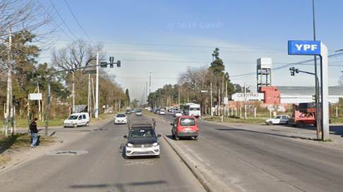 vecinos de olmos cortaron la avenida 44 por falta de luz vecinos de olmos cortaron la avenida 44 por falta de luz