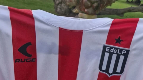 Javier Milei volvió a bancar a Estudiantes tras el cruce con AFA Javier Milei volvió a bancar a Estudiantes tras el cruce con AFA