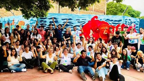 Los alumnos de la escuela Lagiglia fueron los encargados de esta pintura. Los alumnos de la escuela Lagiglia fueron los encargados de esta pintura.