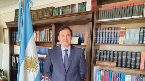 El juez Alejandro Maraniello, que prohibió difundir los audios de Karina Milei, enfrenta nueve denuncias por acoso y abuso de poder en el Consejo de la Magistratura. El juez Alejandro Maraniello, que prohibió difundir los audios de Karina Milei, enfrenta nueve denuncias por acoso y abuso de poder en el Consejo de la Magistratura.