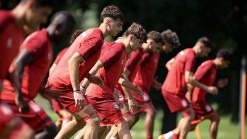 Estudiantes entrenó por última vez antes del clásico Estudiantes entrenó por última vez antes del clásico