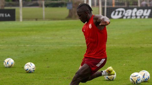 Edwuin Cetré subió un posteo que ilusiona a todos los hinchas de Estudiantes Edwuin Cetré subió un posteo que ilusiona a todos los hinchas de Estudiantes