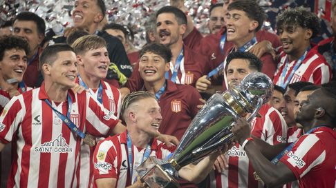 Santiago Ascacibar podría jugar en San Nicolas su último partido con la camiseta de Estudiantes Santiago Ascacibar podría jugar en San Nicolas su último partido con la camiseta de Estudiantes