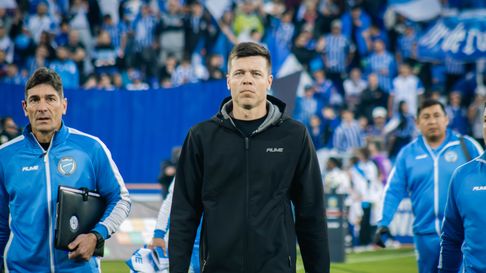 Esteban Solari resiste como DT de Godoy Cruz. Esteban Solari resiste como DT de Godoy Cruz.