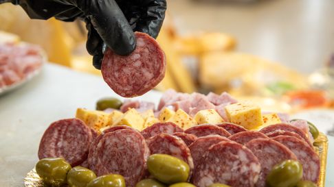 El aumento del consumo de carne de cerdo en Argentina exige reforzar las medidas de prevención de triquinosis, especialmente en épocas de carneo. El aumento del consumo de carne de cerdo en Argentina exige reforzar las medidas de prevención de triquinosis, especialmente en épocas de carneo.