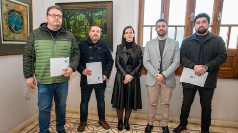 Firma del convenio para sumar cámaras de seguridad Firma del convenio para sumar cámaras de seguridad