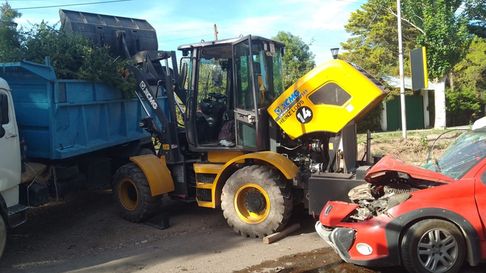 Un terrible accidente en Luján de Cuyo terminó con un hombre internado. Un terrible accidente en Luján de Cuyo terminó con un hombre internado.