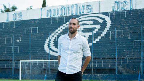 De Independiente Rivadavia a Godoy Cruz. De Independiente Rivadavia a Godoy Cruz.