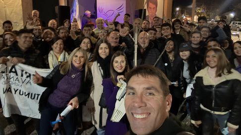 La novia de Facundo Correa Llano, presidente de La Libertad Avanza en Mendoza, genera ruido interno con posteos contra la gestión de Luján de Cuyo. La novia de Facundo Correa Llano, presidente de La Libertad Avanza en Mendoza, genera ruido interno con posteos contra la gestión de Luján de Cuyo.