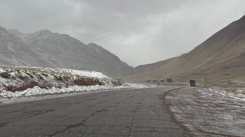 Mejoran las condiciones en alta montaña y reabren el Paso a Chile Mejoran las condiciones en alta montaña y reabren el Paso a Chile
