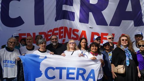 La CTERA concreta hoy un paro por la asfixia salarial ejecutada por Javier Milei. La CTERA concreta hoy un paro por la asfixia salarial ejecutada por Javier Milei.