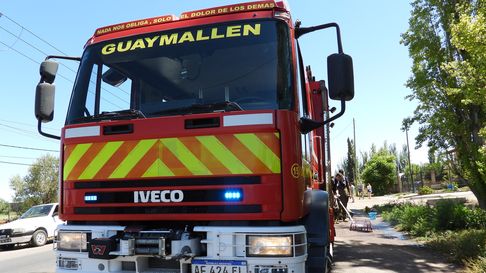 Se desató un fuerte incendio en Guaymallén. Se desató un fuerte incendio en Guaymallén.