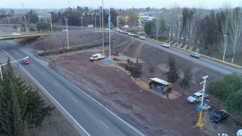 El Acceso Sur ampliará su capacidad sumando una tercera trocha. El Acceso Sur ampliará su capacidad sumando una tercera trocha.