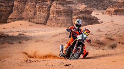 El argentino está segundo en el Rally Dakar. El argentino está segundo en el Rally Dakar.