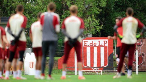Estudiantes continúa su preparación en City Bell Estudiantes continúa su preparación en City Bell
