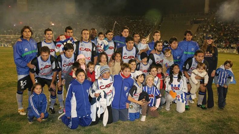 El plantel que ascendió a Primera en 2006.