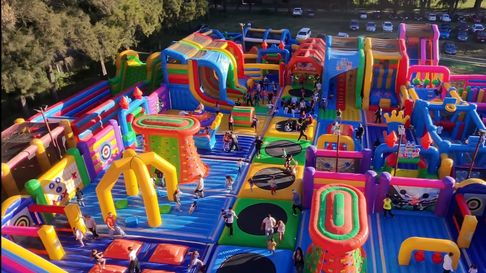 diversion asegurada: super jump, el parque inflable mas grande de latinoamerica, llego a mendoza diversion asegurada: super jump, el parque inflable mas grande de latinoamerica, llego a mendoza