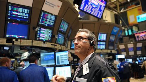 El mercado reaccionó a los cambios en el Gobierno. El mercado reaccionó a los cambios en el Gobierno.