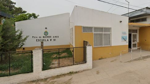 Un violento episodio ocurrió a la salida de un colegio en Ángel Etcheverry Un violento episodio ocurrió a la salida de un colegio en Ángel Etcheverry