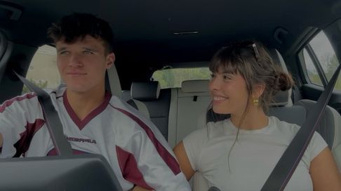 Jakub Mensik y su novia de La Plata Jakub Mensik y su novia de La Plata