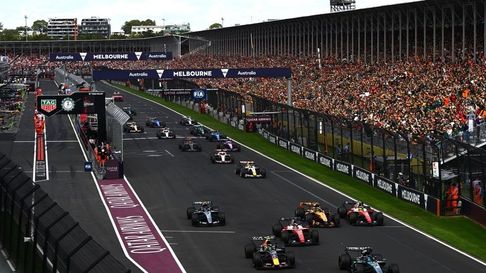 Un equipo de la Fórmula 1 en problemas. Un equipo de la Fórmula 1 en problemas.