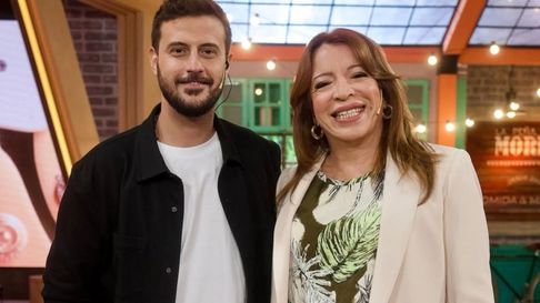 Diego Leuco y Lizy Tagliani son los conductores de La Peña de Morfi Diego Leuco y Lizy Tagliani son los conductores de La Peña de Morfi