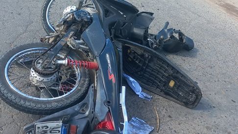 Un motociclista falleció en Los Hornso tras chocar con un micro Un motociclista falleció en Los Hornso tras chocar con un micro