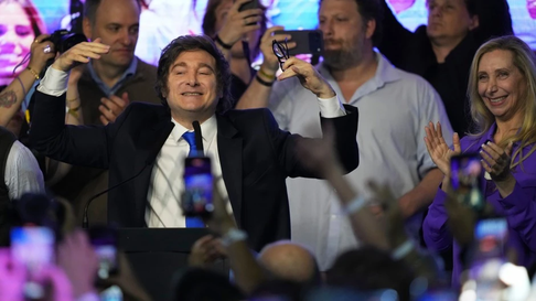 El presidente Javier Milei y una medida con la que busca combatir la desinformación. El presidente Javier Milei y una medida con la que busca combatir la desinformación.